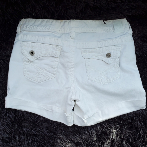 Maurice's White Shorts Size 7 / 8 - Picture 2 of 8